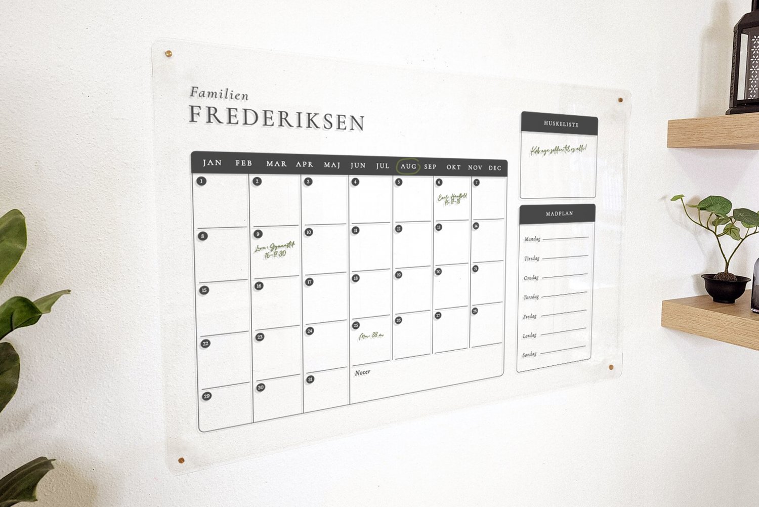 Familie kalender, Månedsplan · LUMEN